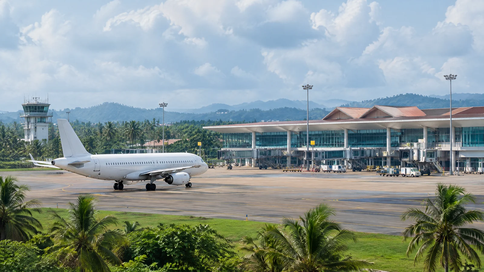 Passenger aircraft at Thiruvananthapuram International Airport for Greenfield Stadium travel